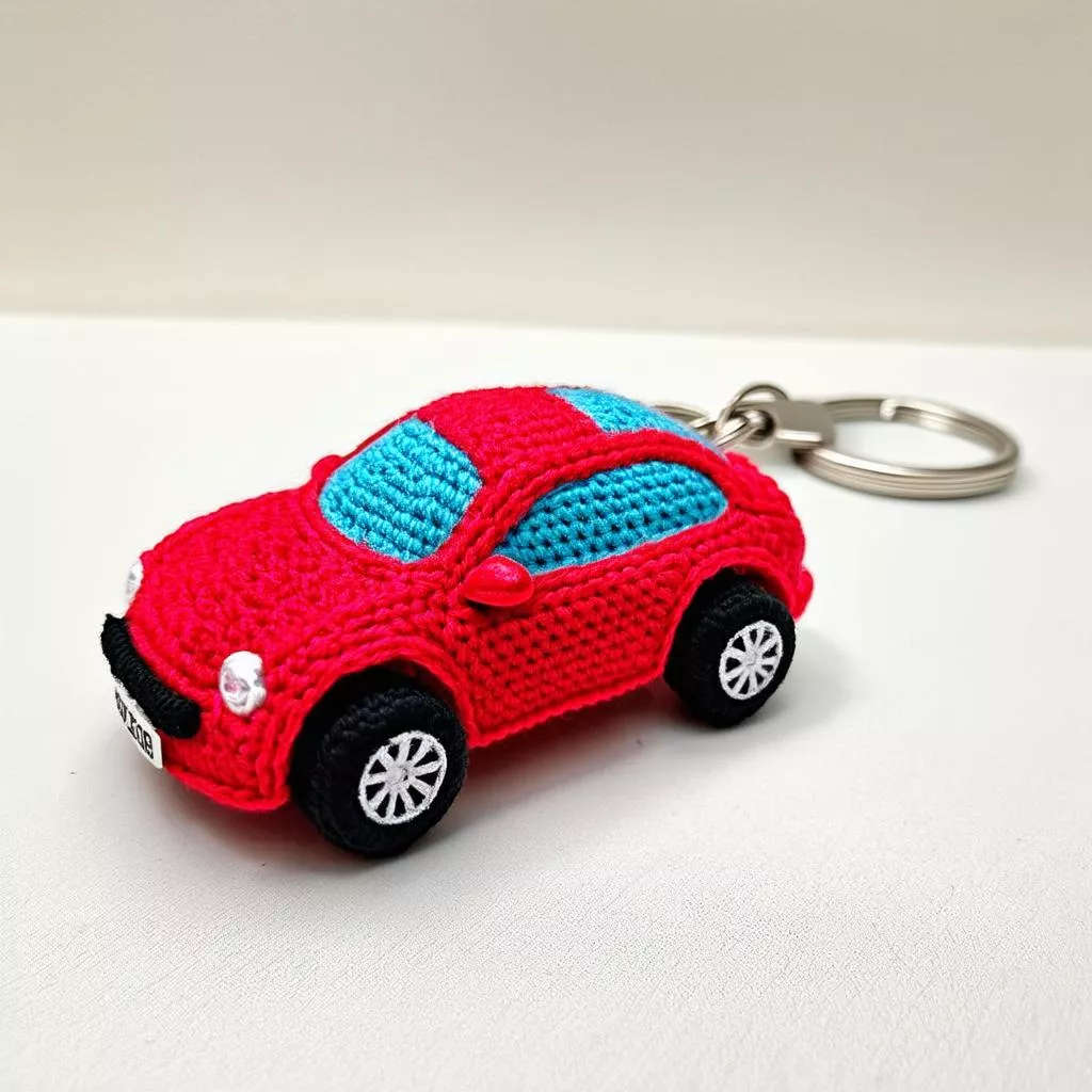 Móc khóa ô tô bằng len handmade