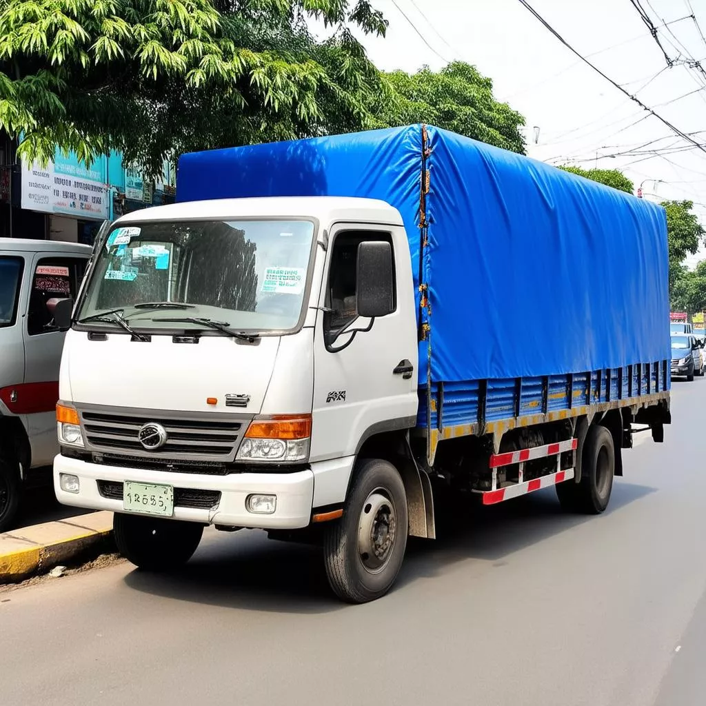 Camião usado a preço baixo em Hanói