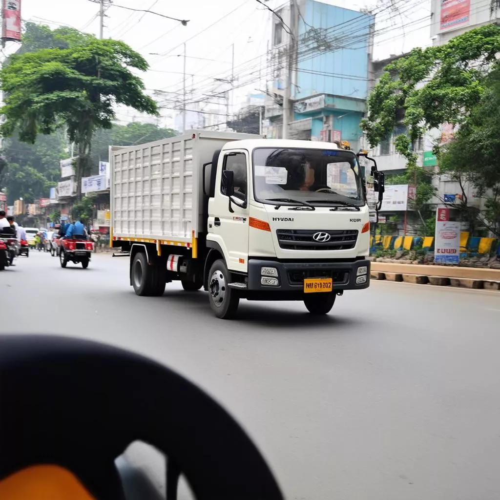 Hyundai N250 truck on Hanoi street