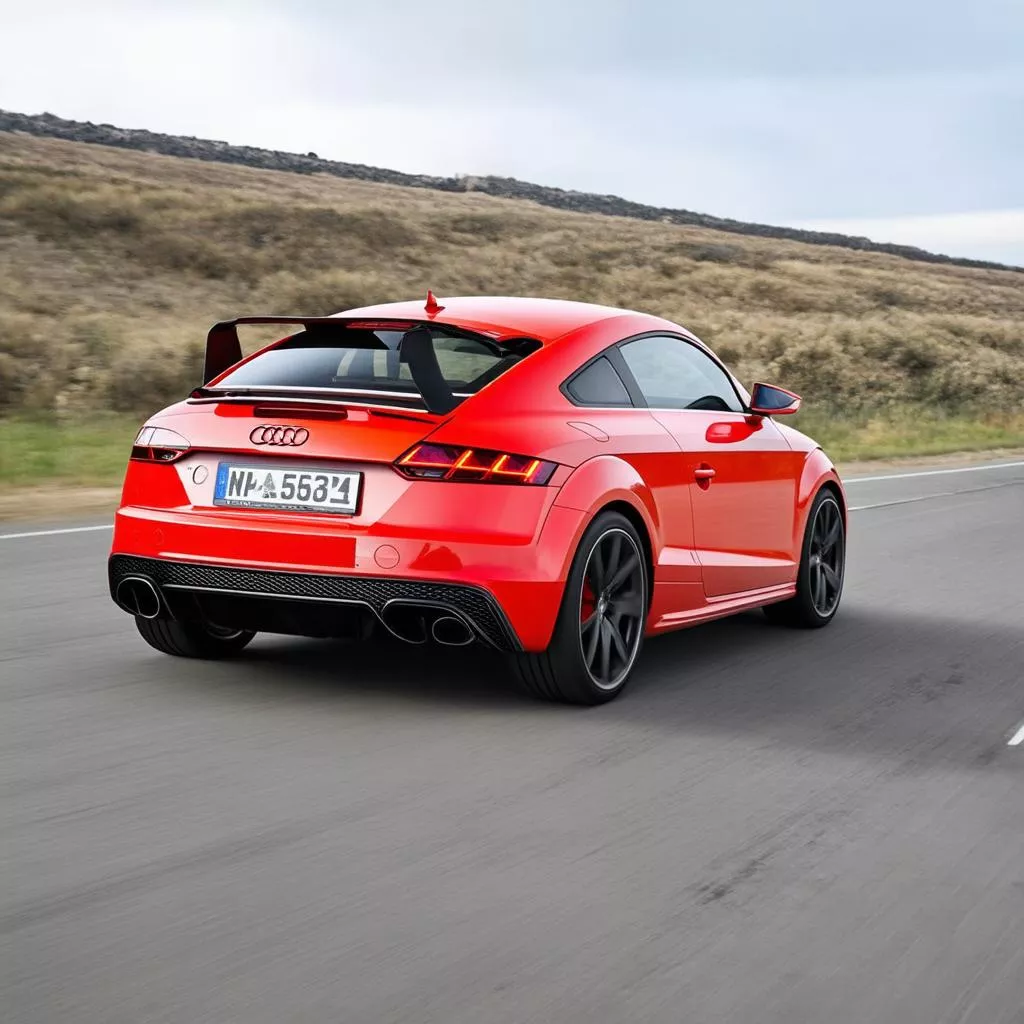 Giá Xe Audi TT RS: Chiếc Coupe Thể Thao Đẳng Cấp