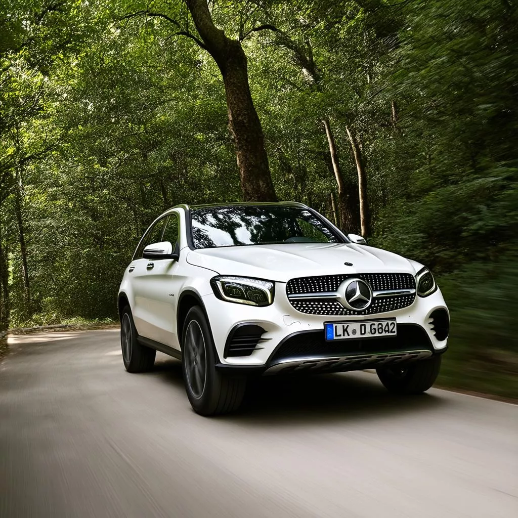 Mercedes GLC 200: Luxury SUV in Hanoi