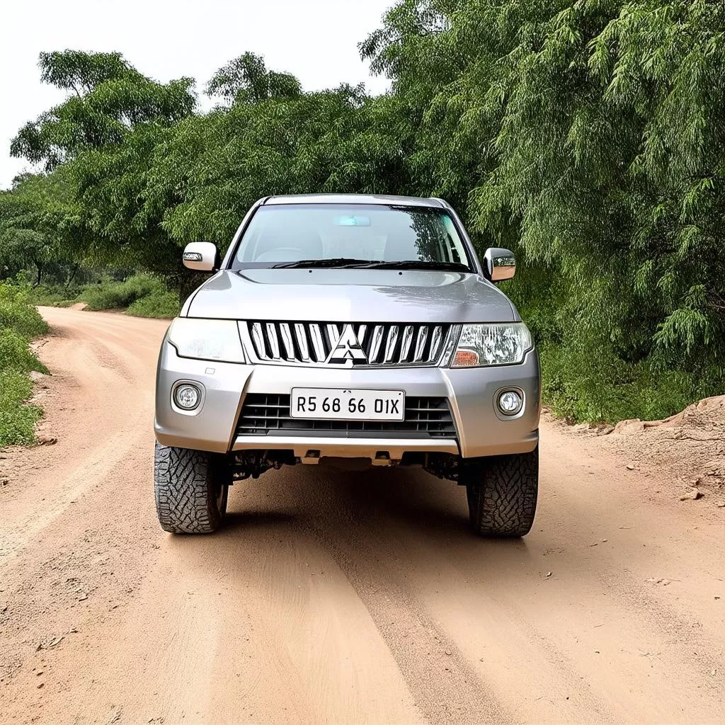 Lướt Như Gió Cùng Xe Ô Tô Mitsubishi Pajero Cũ: Cẩm Nang Chọn Xế  "Chiến"