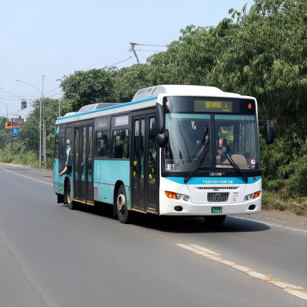 Xe Bus Hà Nội Đi Vạn Đôn: Hành Trình Trọn Vẹn Niềm Vui