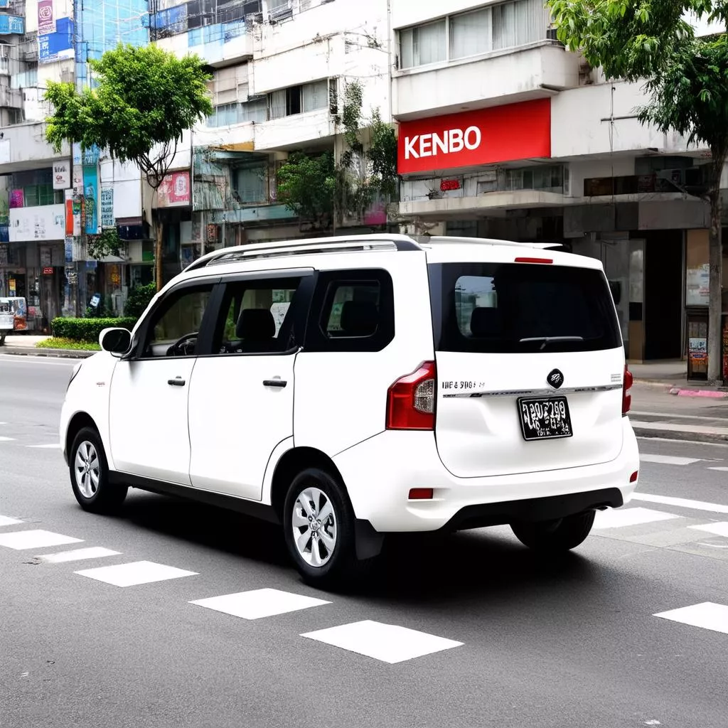 Giá Xe Kenbo 7 Chỗ:  Lựa Chọn Hợp Lý Cho Gia Đình Việt
