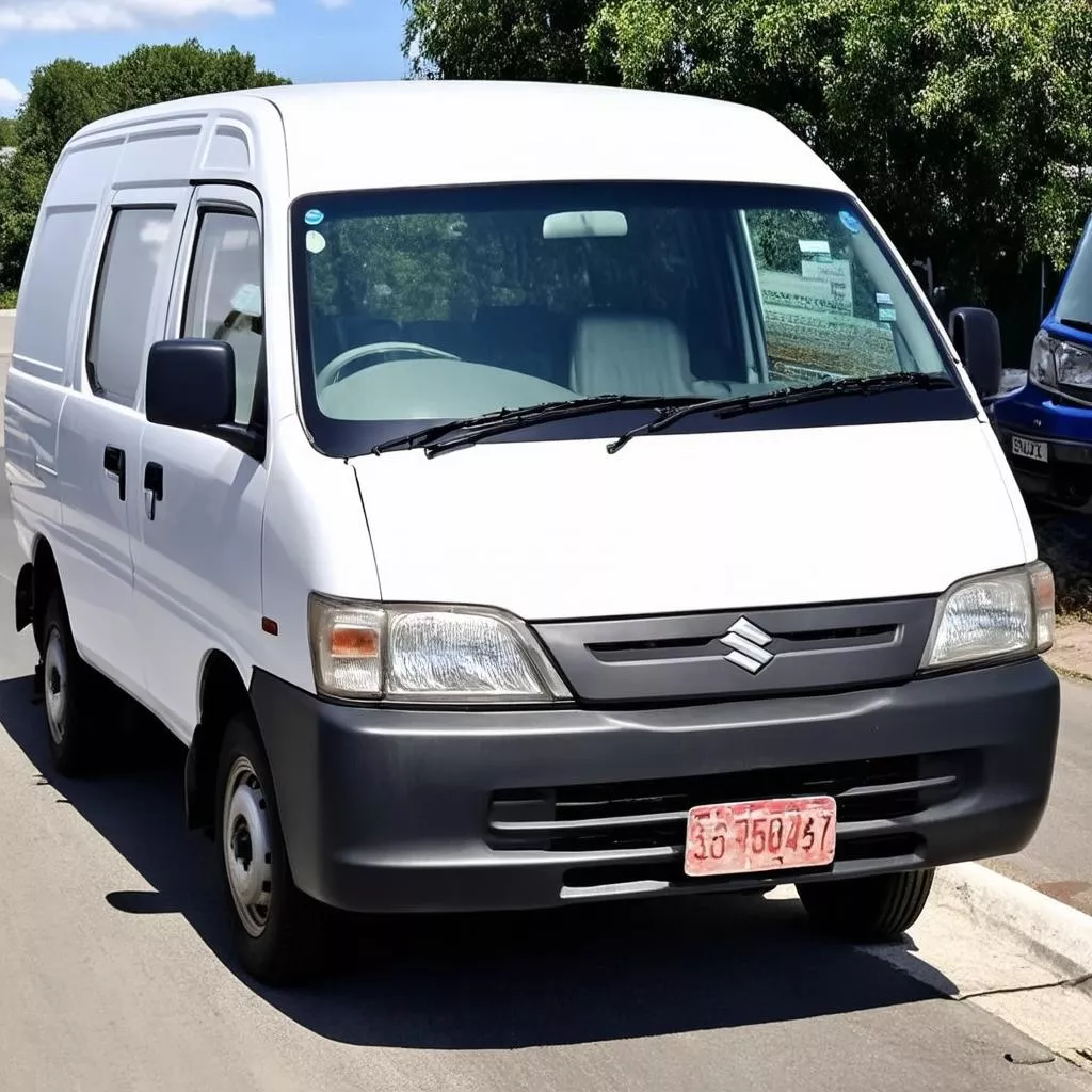 Lướt Qua Mê Cung Giá Của Suzuki Blind Van Cũ: Tìm Kiếm Chiếc Xe Vừa Vặn Với Túi Tiền