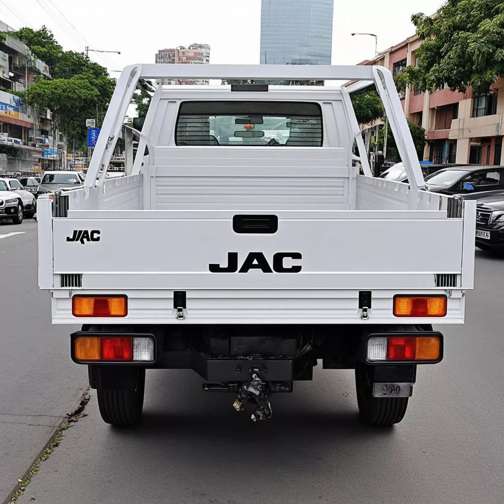 Bóc Giá Xe JAC X150: "Chiến Binh" Đường Phố Với Giá Cực Yêu