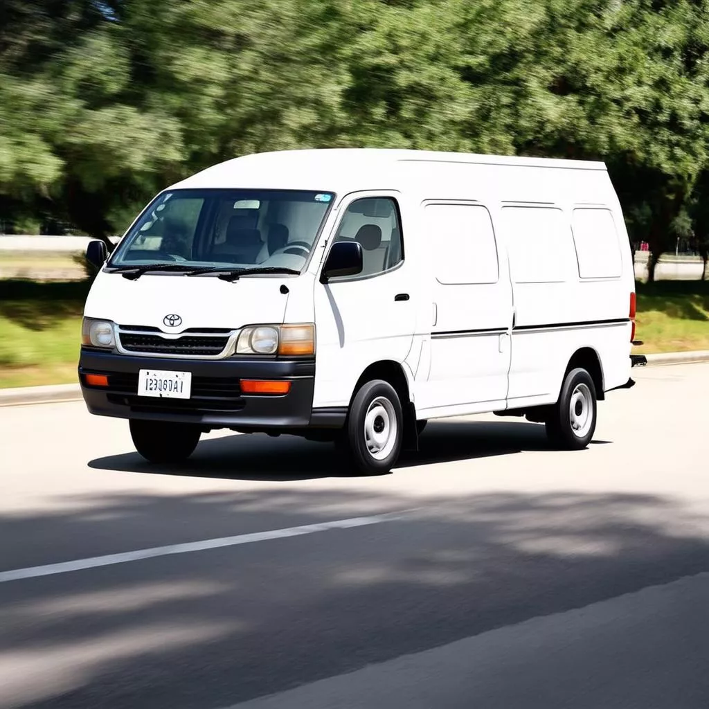 Xe tải van 2001 Hiace: Lựa chọn kinh tế cho người khởi nghiệp