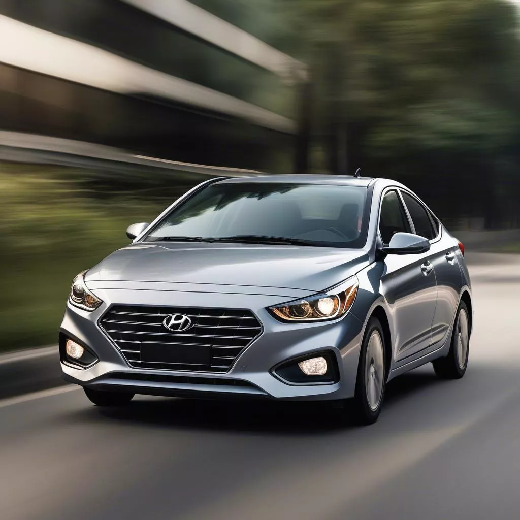 Hyundai Accent em movimento