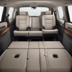 Giá Xe Toyota Sienna 7 Chỗ: Khám Phá Chiếc Minivan Sang Trọng Và Tiện Nghi