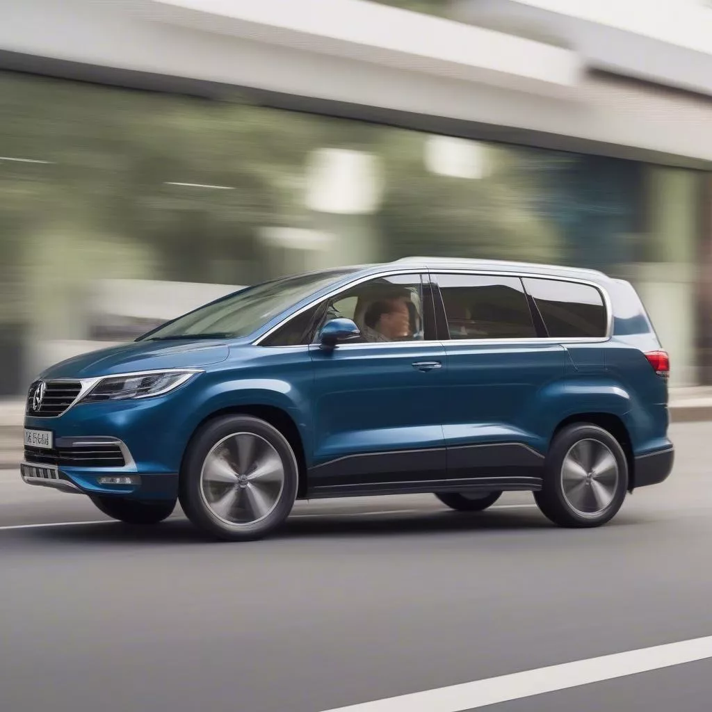 Xe ô tô 7 chỗ giá rẻ lái thử