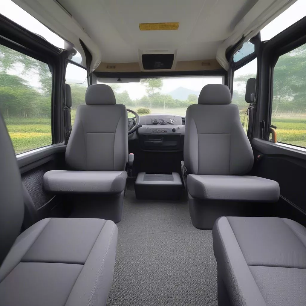 Xe tải Kenbo 990kg thùng mui bạt: Nội thất hiện đại, tiện nghi, mang đến sự thoải mái cho người lái