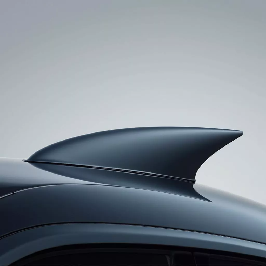 Ăng Ten Vây Cá Ô Tô: Phong Cách và Công Nghệ