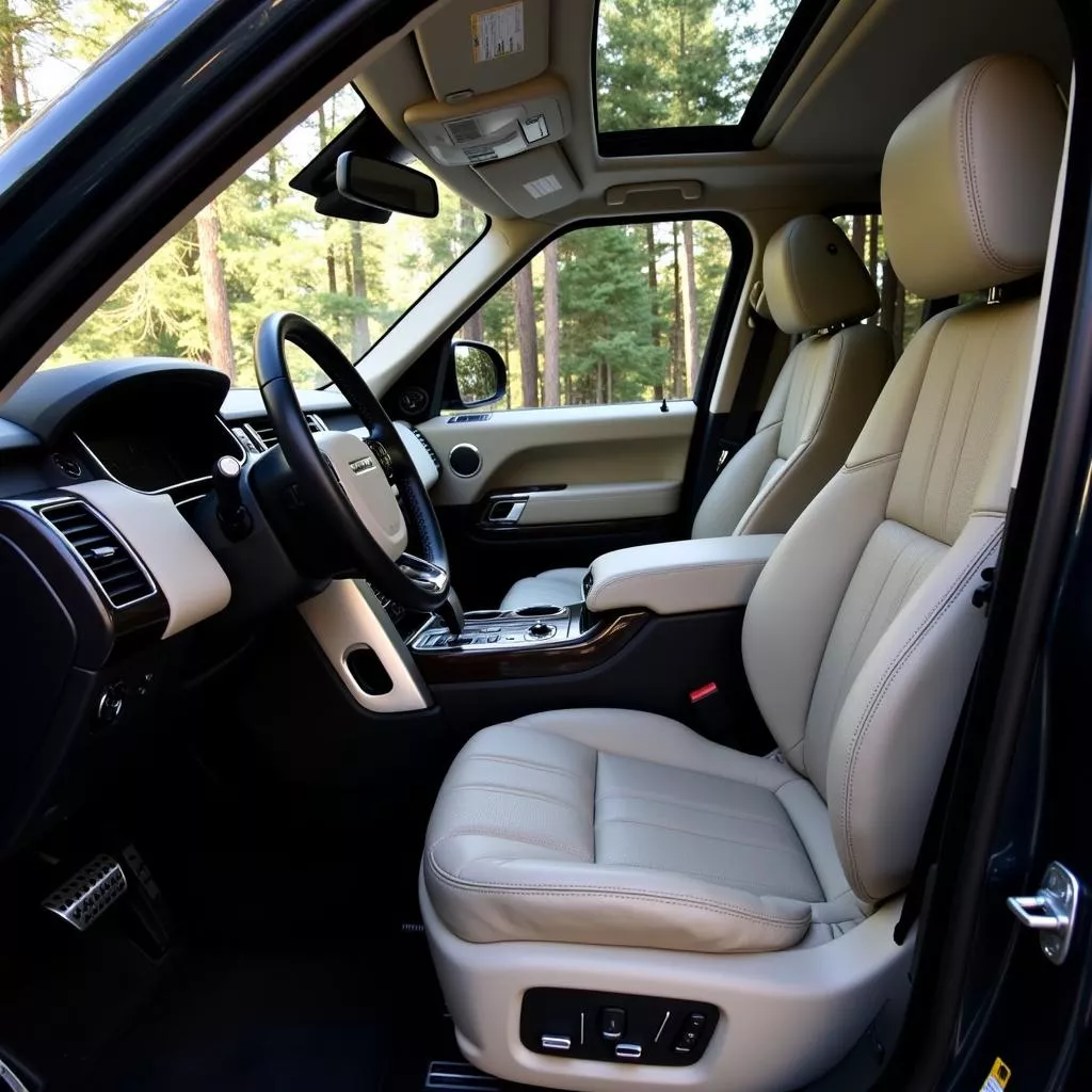 Nội thất xe Range Rover 2014 cũ